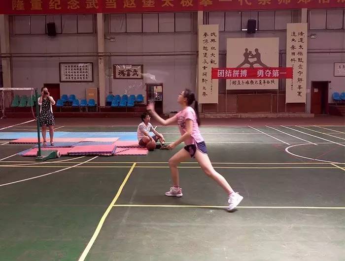 億誠建設第一屆團結杯羽毛球賽 億誠建設第一屆團結杯羽毛球賽