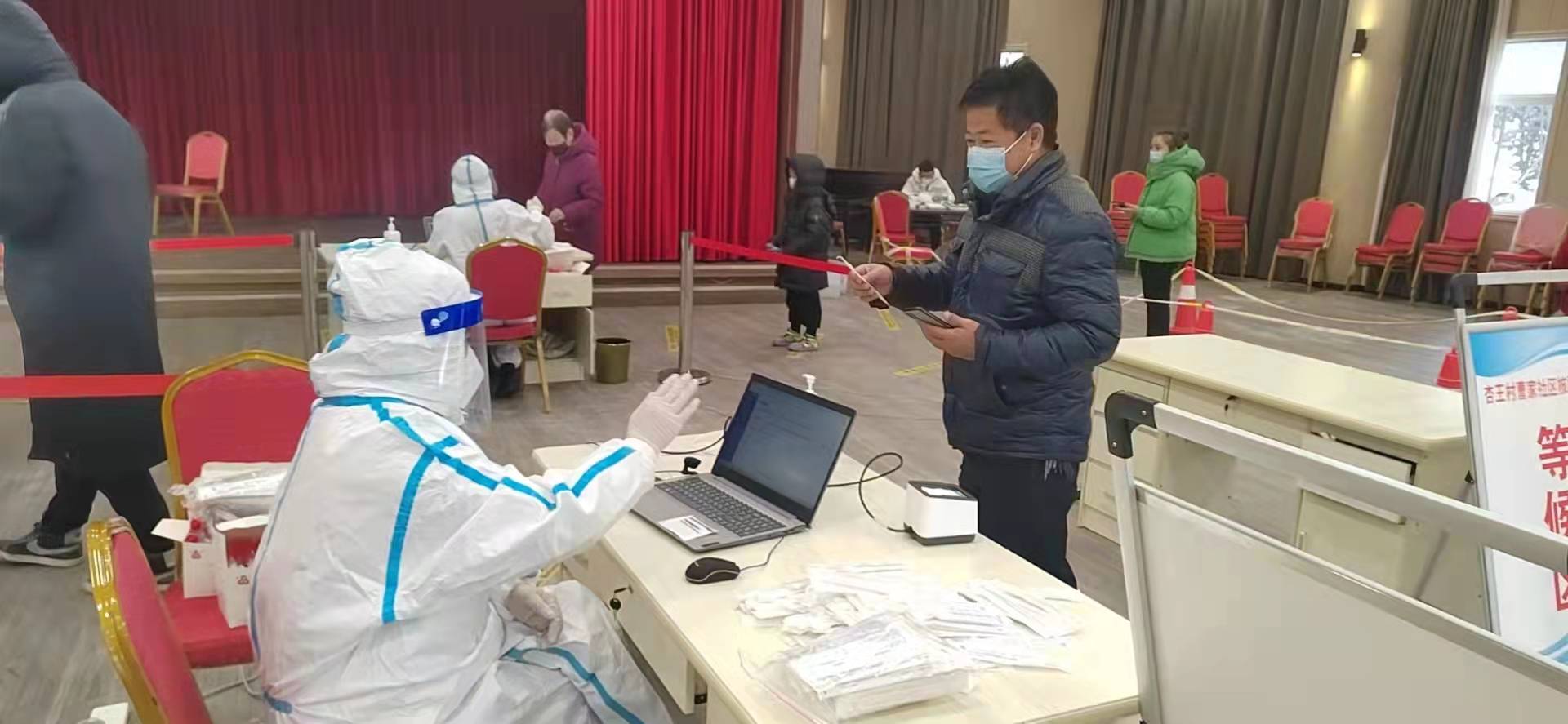 “疫“路有你,長安常安——億誠公司抗疫志愿者在行動 “疫“路有你,長安常安——億誠公司抗疫志愿者在行動