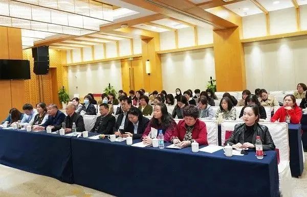 喜迎三八婦女節(jié) 暢談巾幗造價情 喜迎三八婦女節(jié) 暢談巾幗造價情