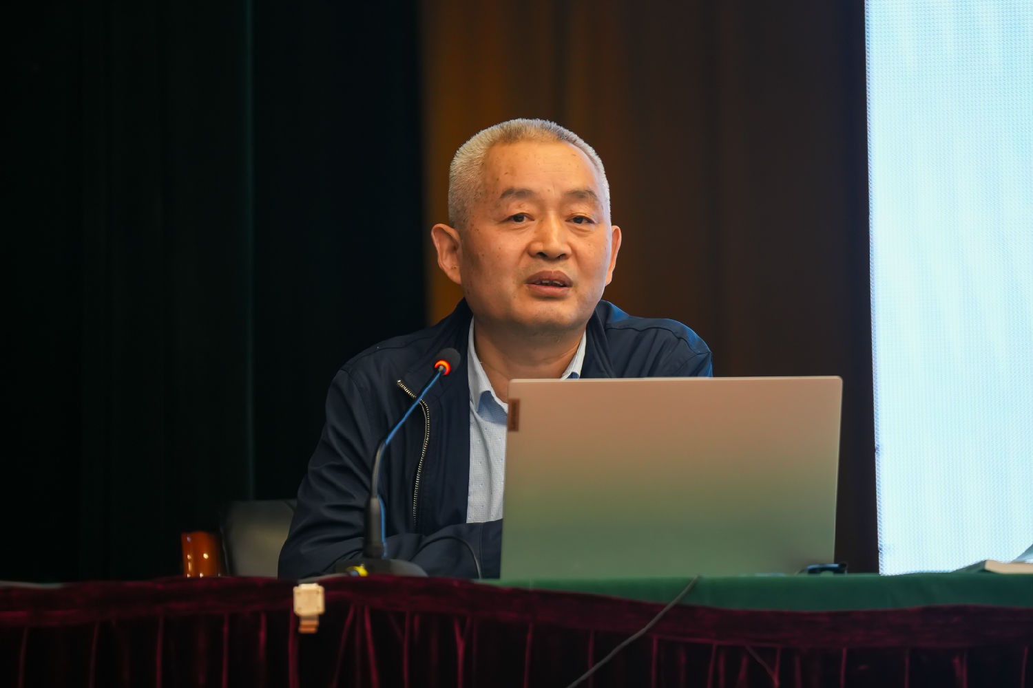 億誠建設項目管理有限公司總工辦主任趙醒文 億誠建設項目管理有限公司總工辦主任趙醒文