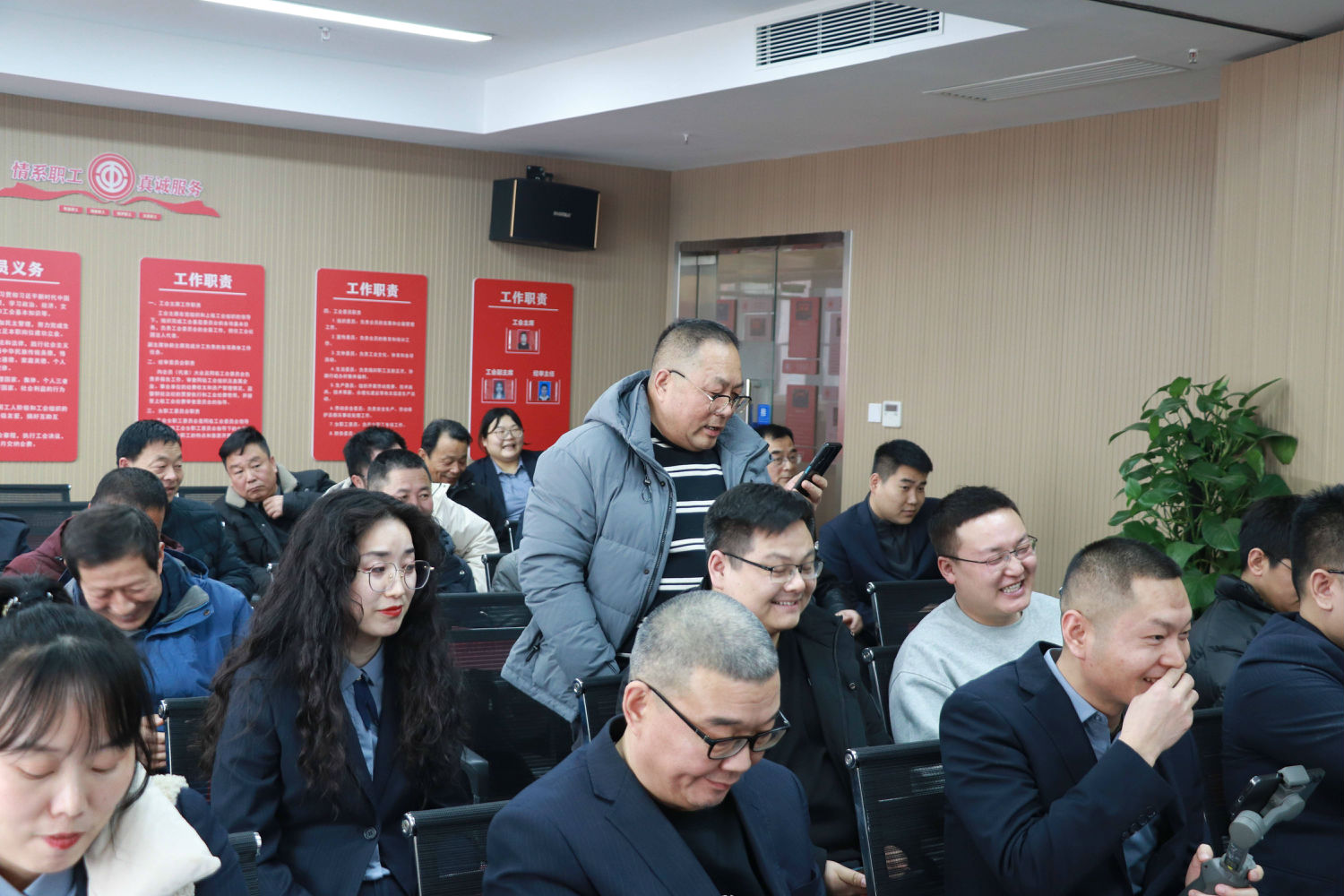 億誠管理2024年會暨2025年目標責任簽訂會圓滿召開 億誠管理2024年會暨2025年目標責任簽訂會圓滿召開