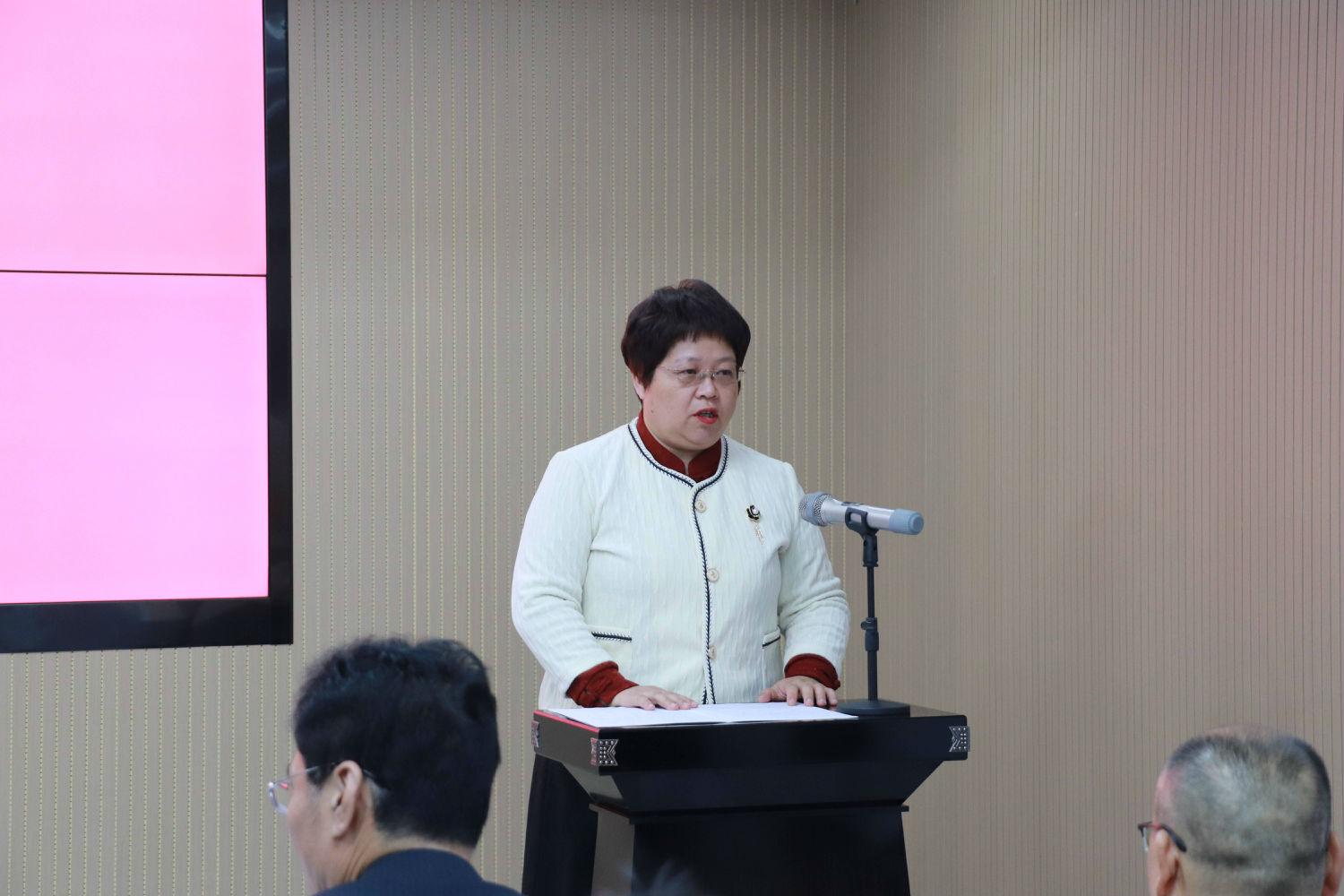 億誠管理2024年會暨2025年目標責任簽訂會圓滿召開 億誠管理2024年會暨2025年目標責任簽訂會圓滿召開