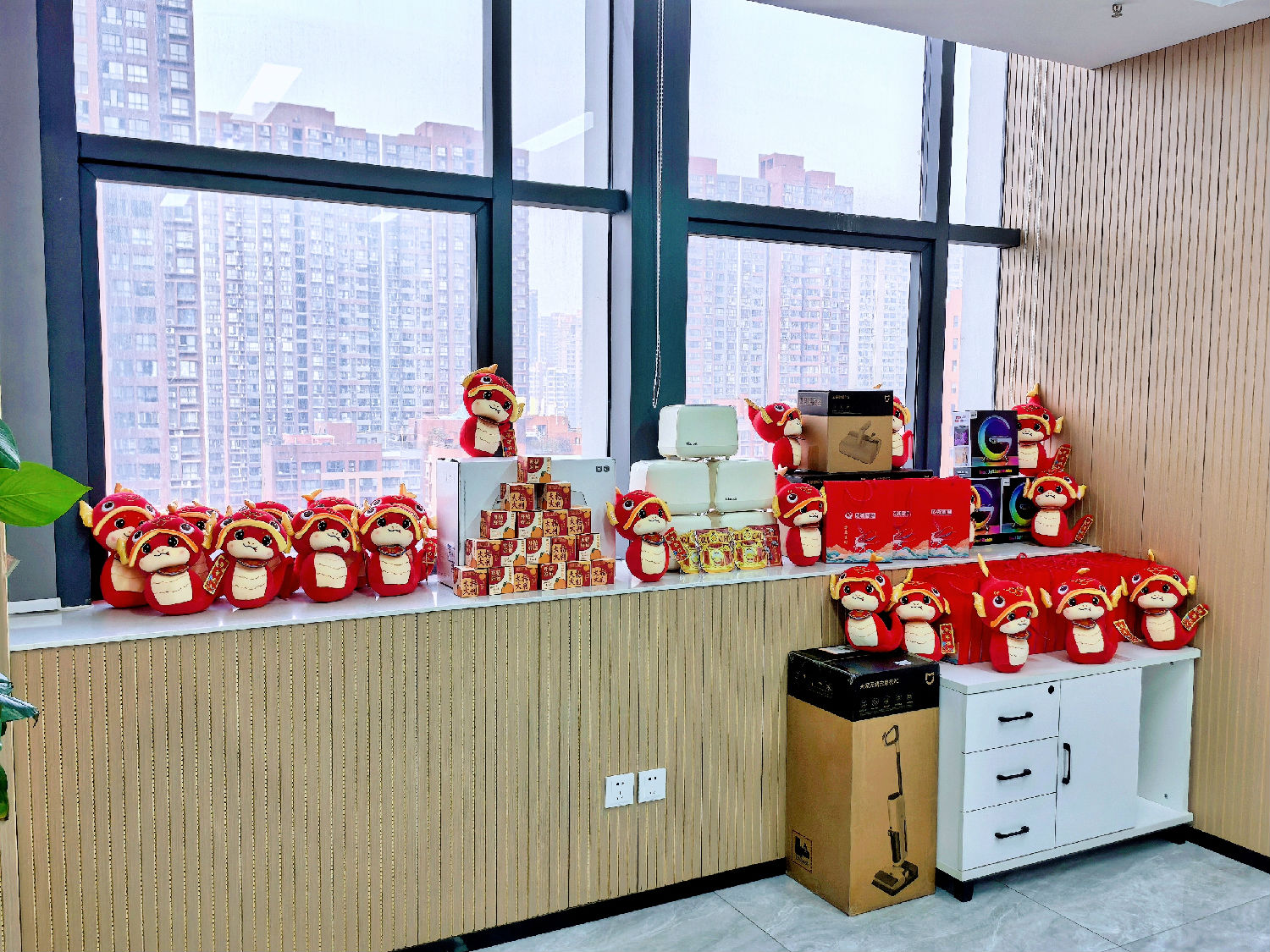 億誠管理2024年會暨2025年目標責任簽訂會圓滿召開 億誠管理2024年會暨2025年目標責任簽訂會圓滿召開